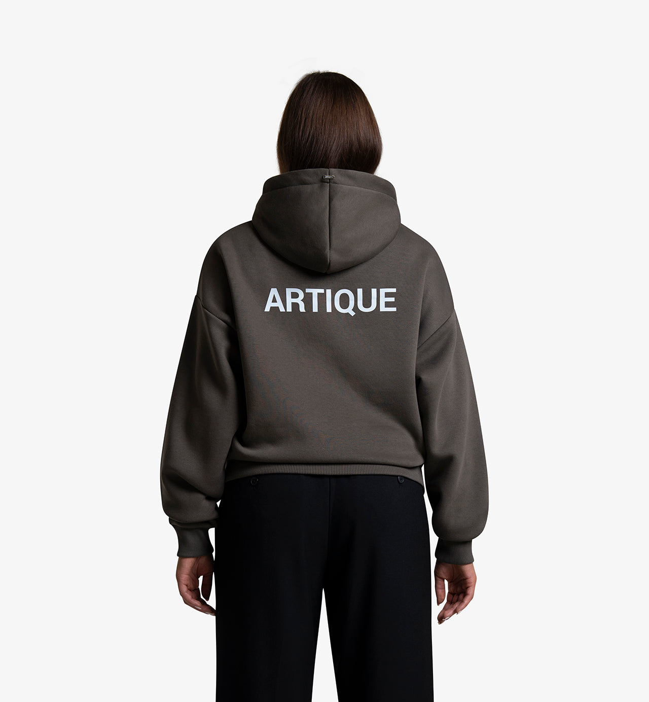 SIGNATURE HOODIE